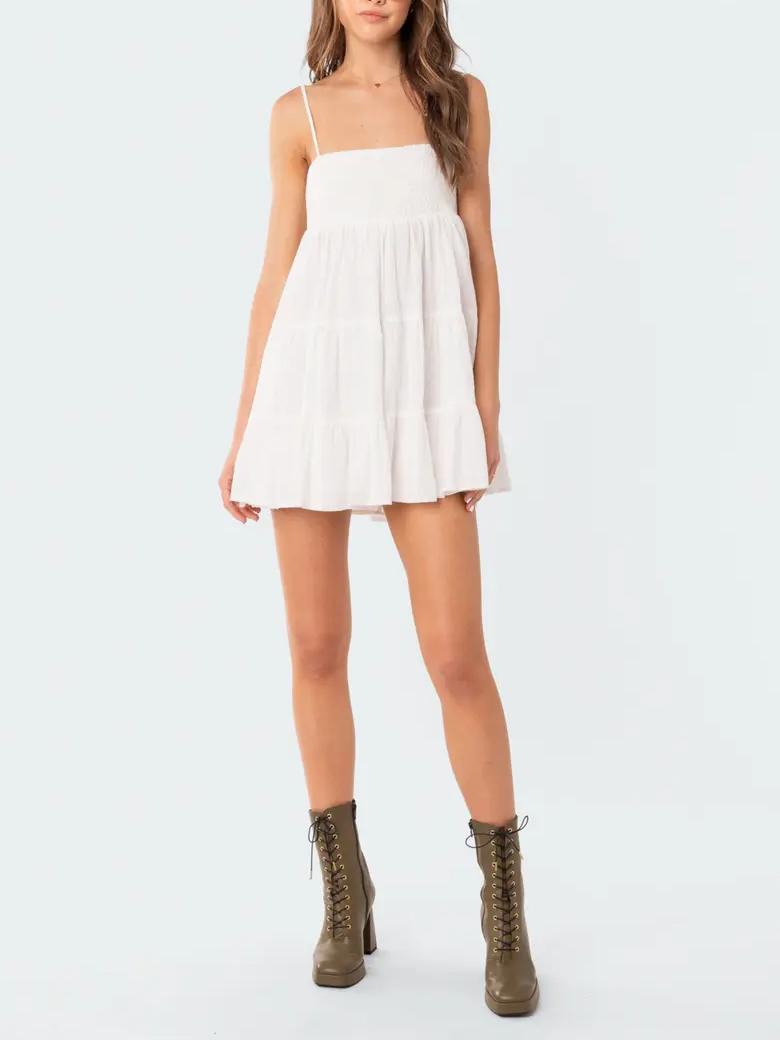 Cash Silhouette Tee & Ivory Cotton Mini dress